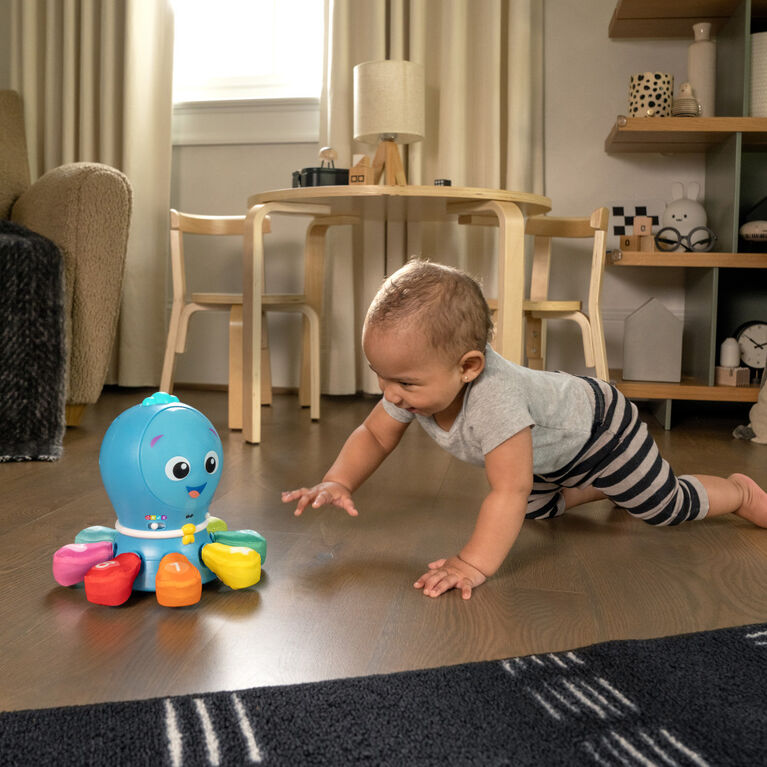 Baby Einstein Ocean Explorers Go Opus Go 4-in-1 Crawl & Chase